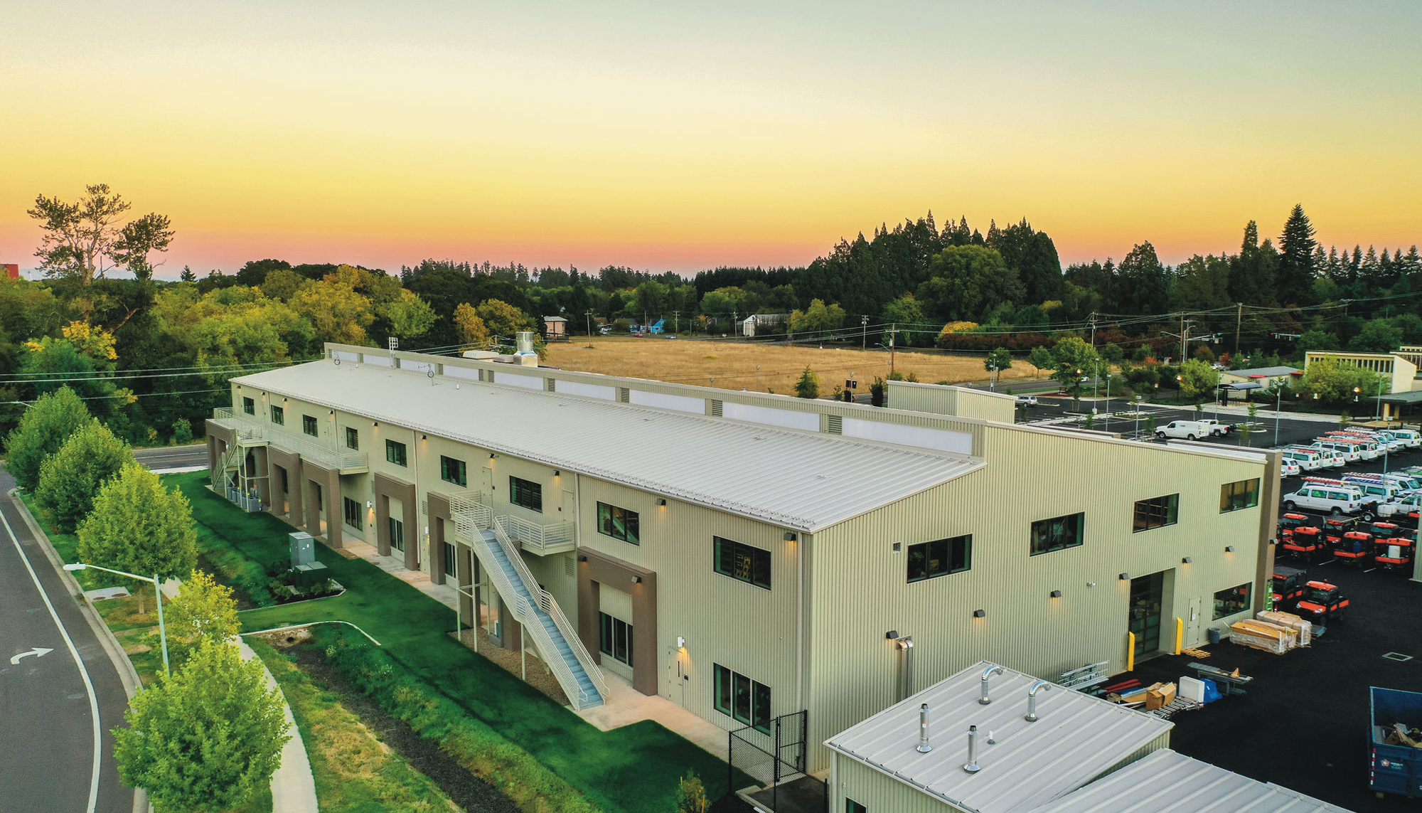 Aerial rear view of the Oregon State University Campus Operations Center featuring a multi-level operations facility designed to support coordinated campus services, structural efficiency and long-term maintenance operations.